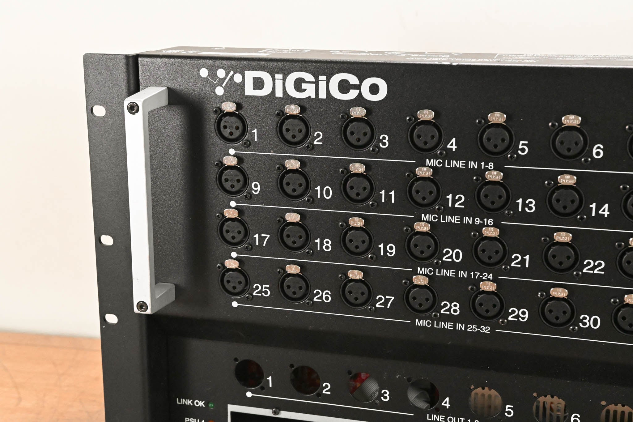DiGiCo D-Rack 32-in Cat 6 Analog I/O Stage Box