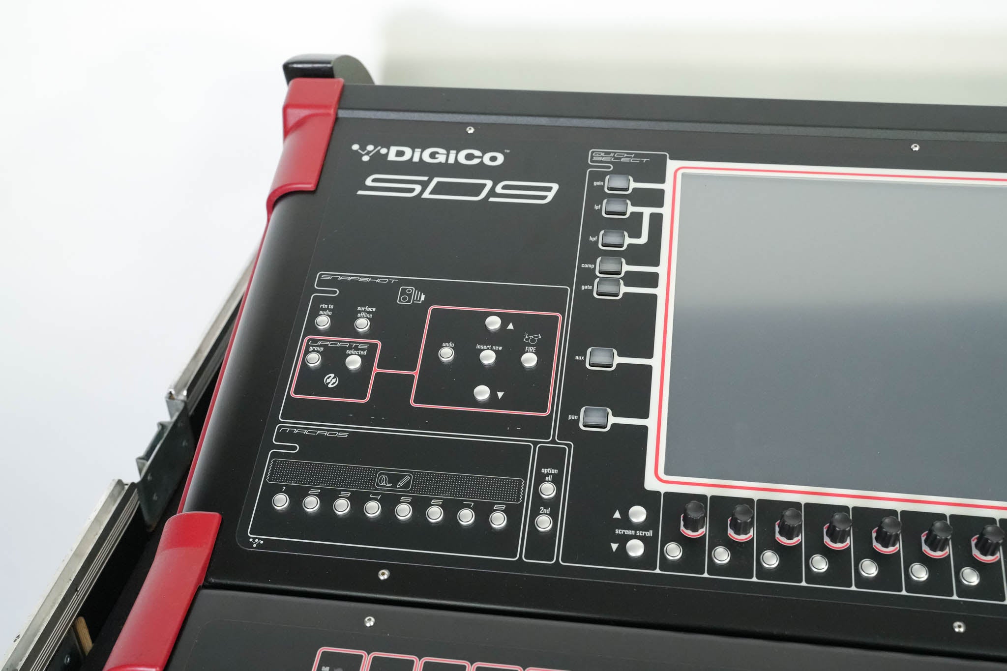 DiGiCo SD9 Digital Mixing Console with Road Case